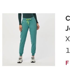 Figs petite scrub pants